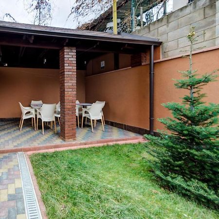 Catherine Hotel Chisinau Ngoại thất bức ảnh