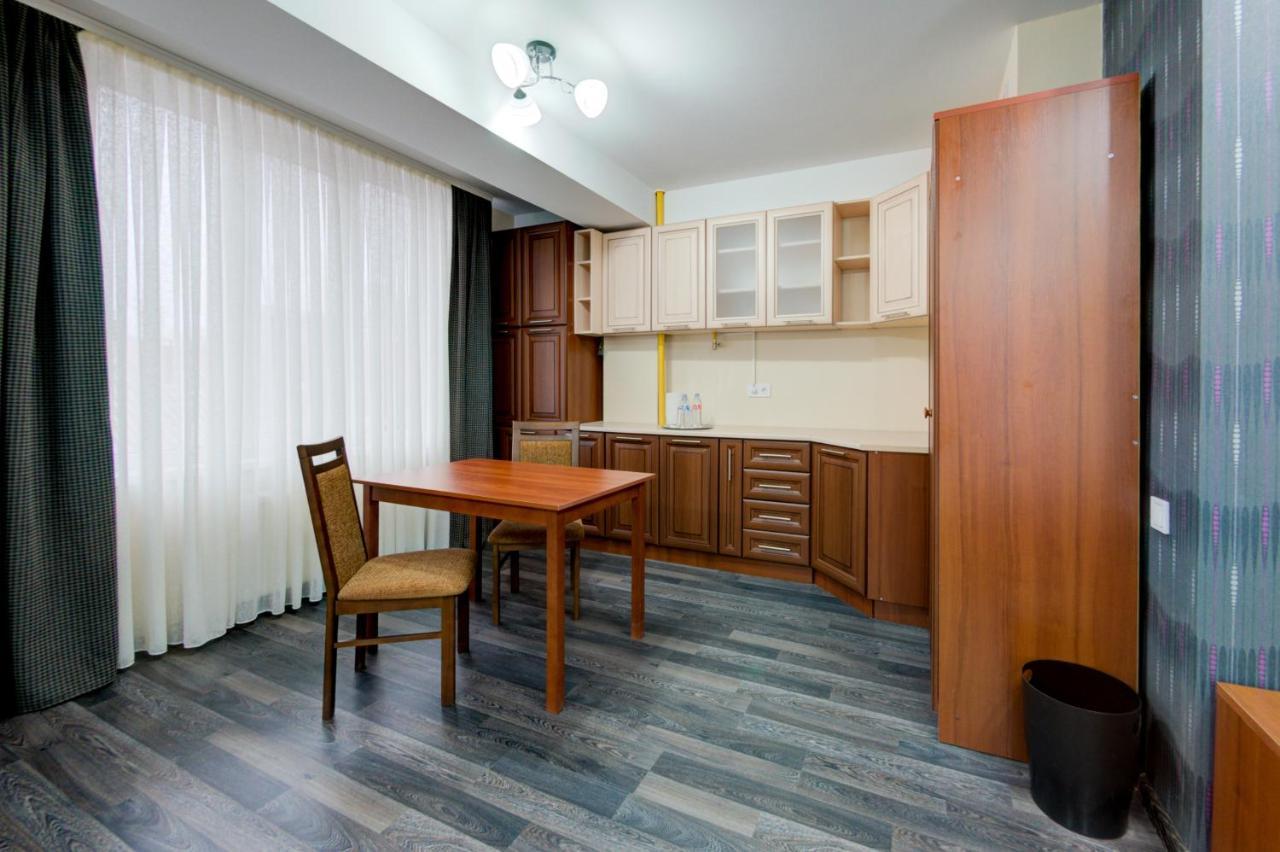 Catherine Hotel Chisinau Ngoại thất bức ảnh